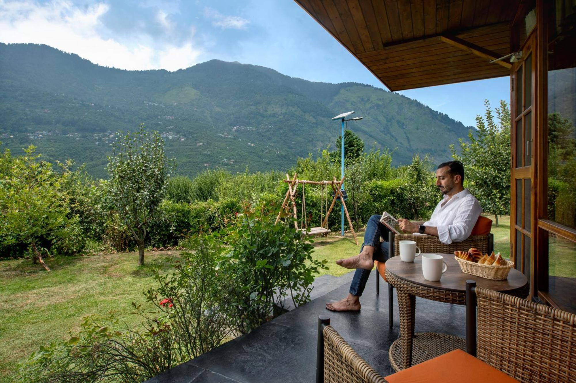 Deluxe Garden & Mountain View